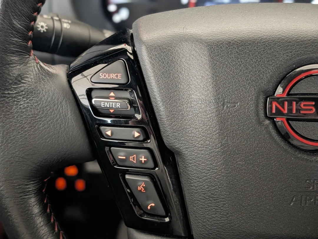 Used 2022  Nissan PRO-4X - - 4x4 - 3.8L V6 - Adaptive Cruise - Blind Spot - LED Headlamps - Sunroof & More image 18
