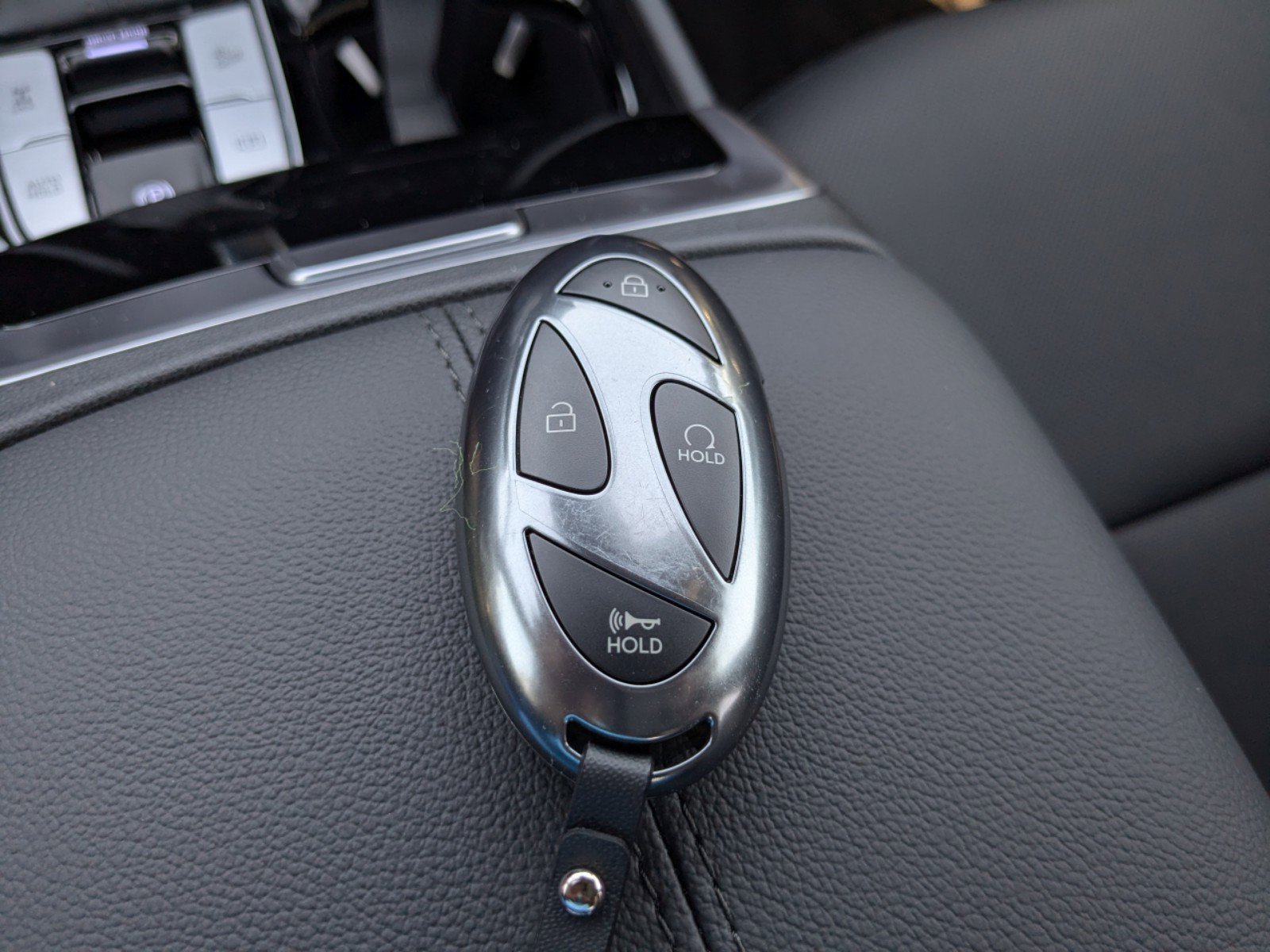 New 2025 Phantom Black Hyundai Limited image 30
