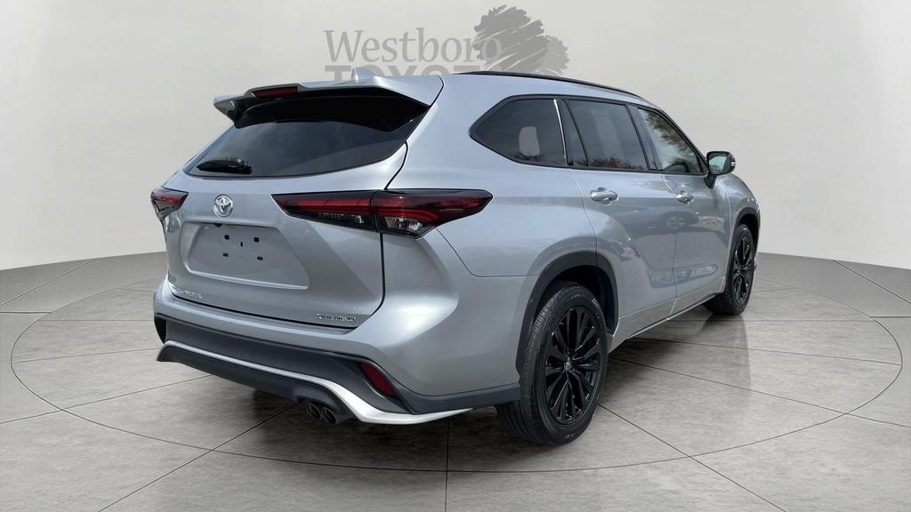 Used 2025 Silver Toyota XSE image 7