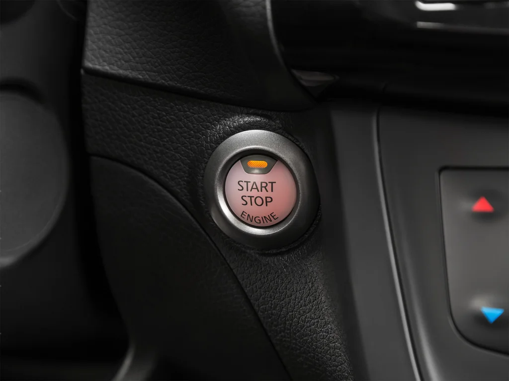 Used 2019 Blue Nissan SV image 48