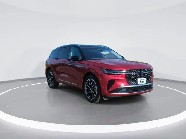 Used 2024 Red Lincoln Reserve image 2