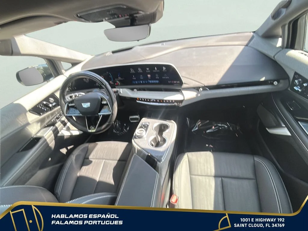 Used 2025 Argent Silver Metallic Cadillac Sport 2 image 30
