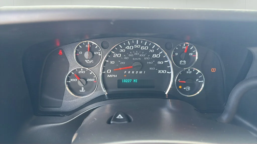 Used 2023 White Chevrolet Work Van image 20