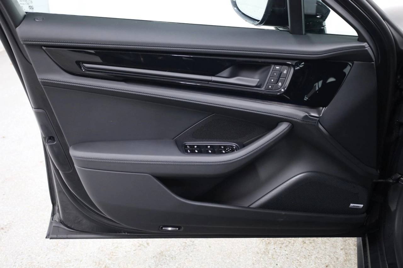 2026 Porsche Panamera Base - Photo 16
