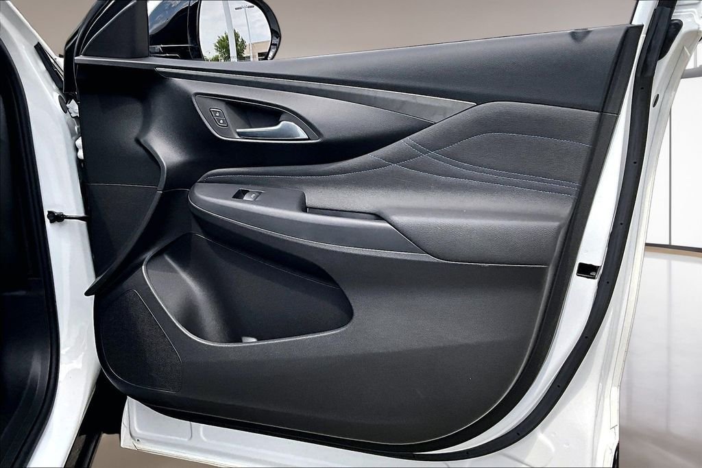 Used 2024 White Buick Sport Touring image 19