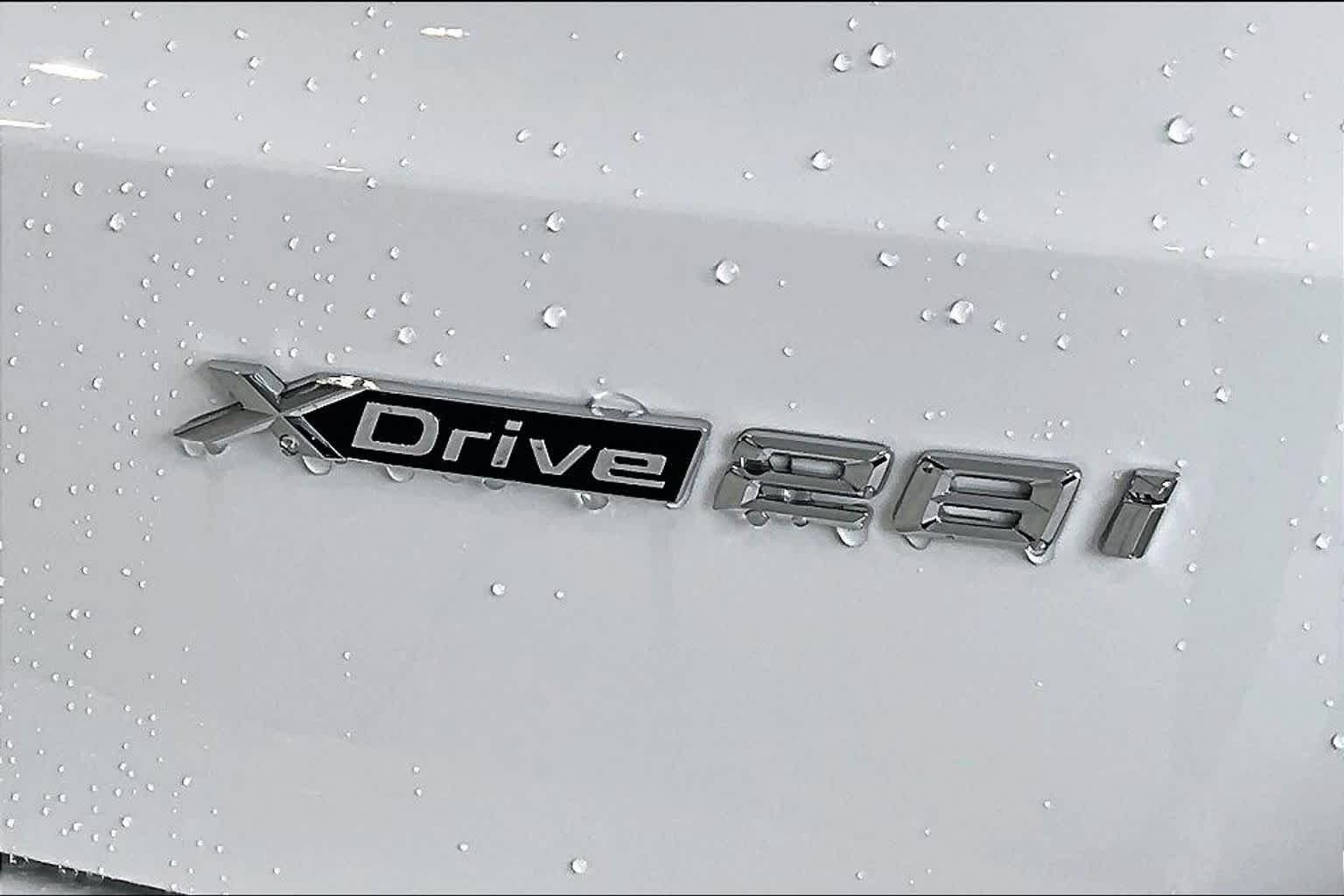 New 2026 Alpine White BMW xDrive28i image 16