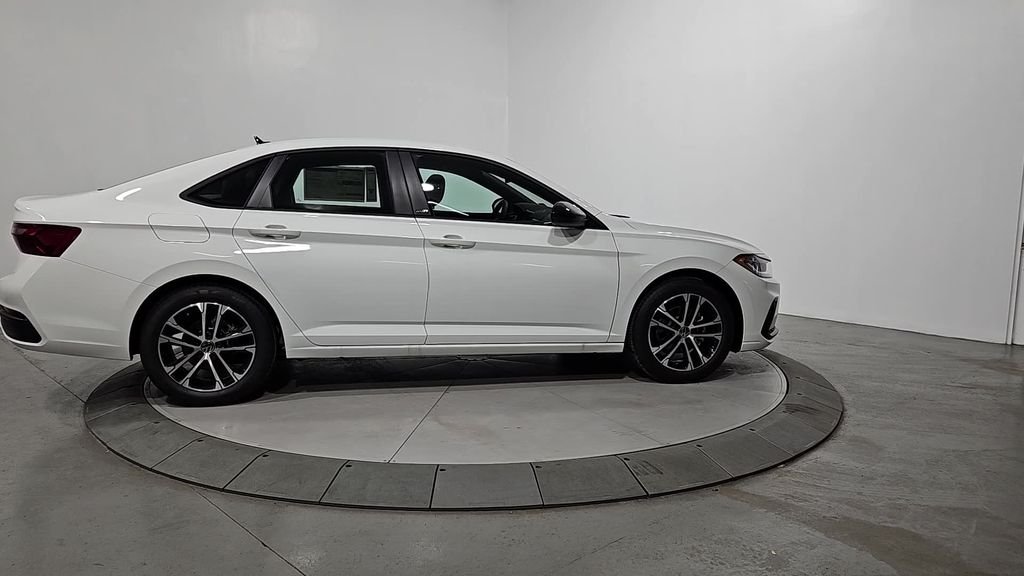 New 2026 White Volkswagen 1.5T Sport image 6
