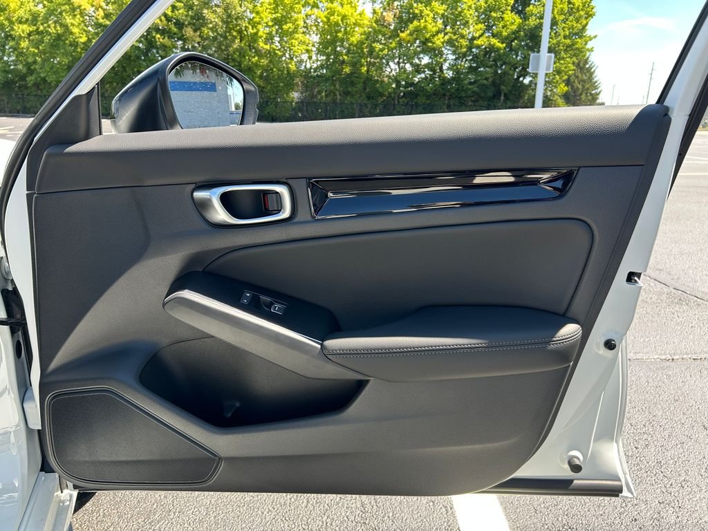 2026 Honda Civic Hatchback Sport Touring - Photo 25