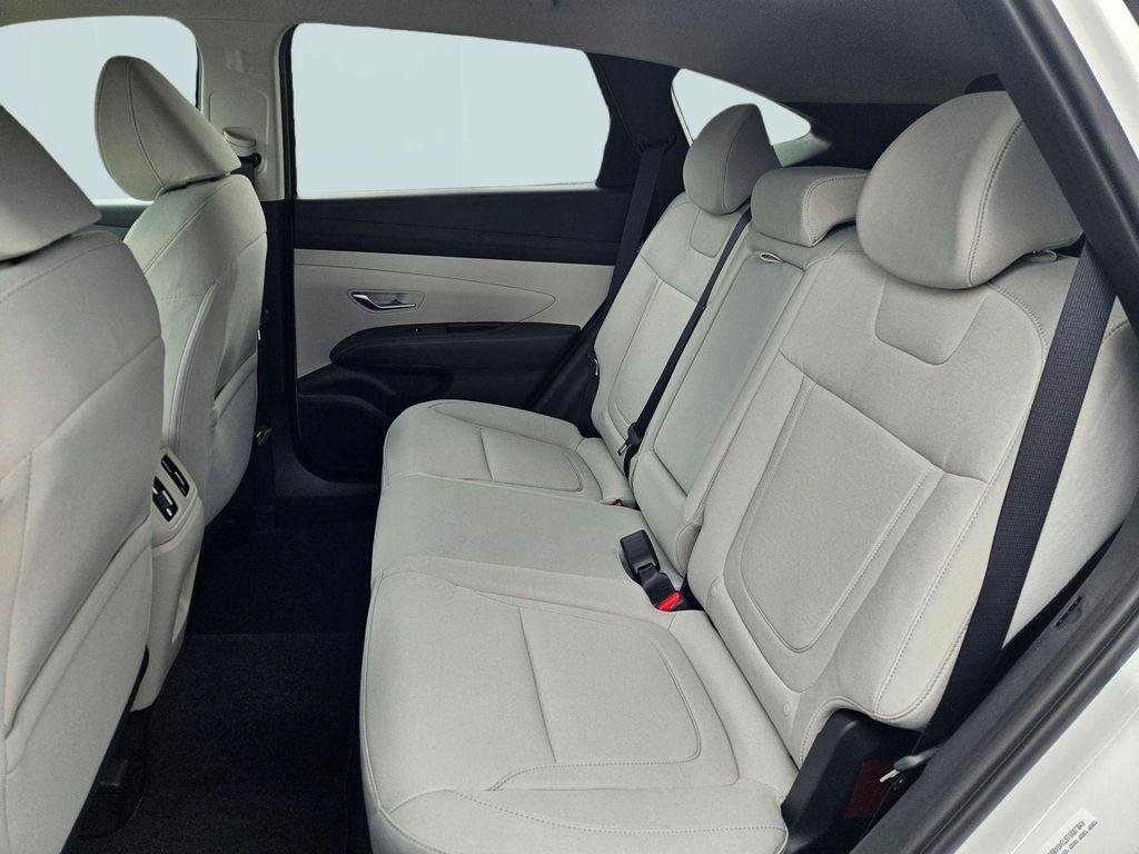 New 2026 White Hyundai SEL AWD image 24