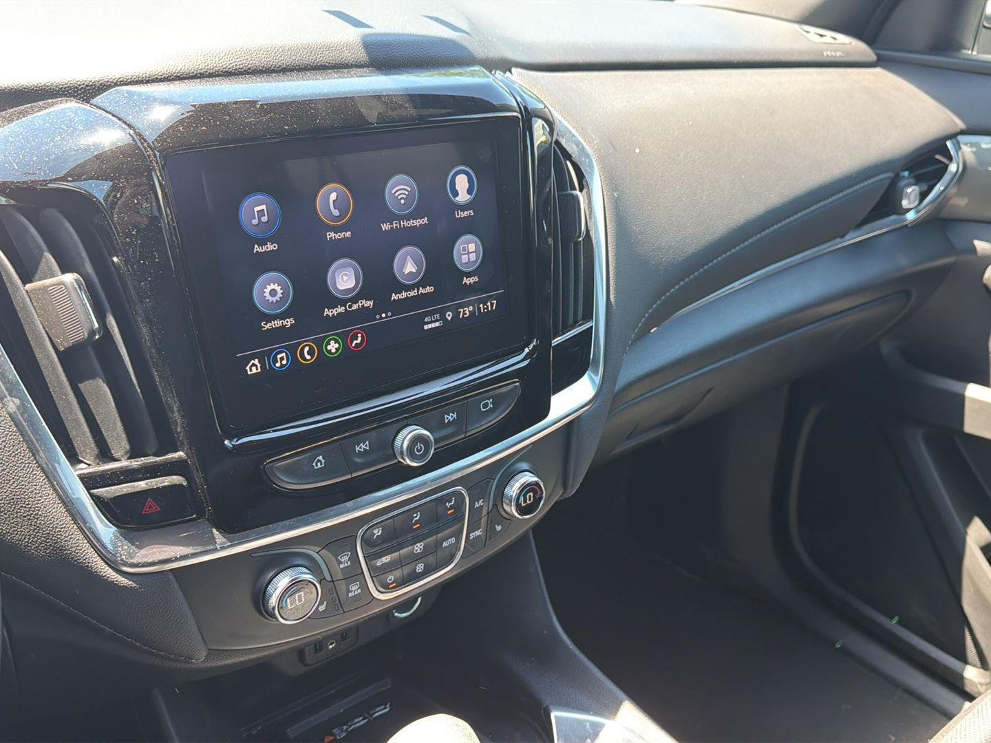 Used 2023 Iridescent Pearl Tricoat Chevrolet LT Cloth image 7