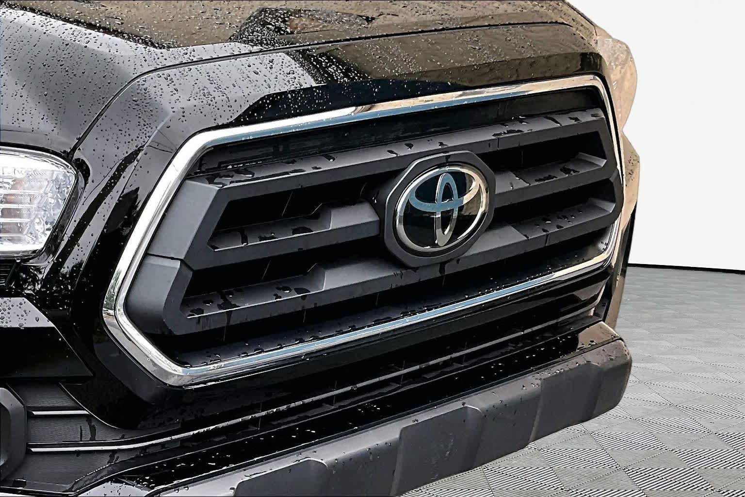 Used 2023 Black Toyota SR5 image 30