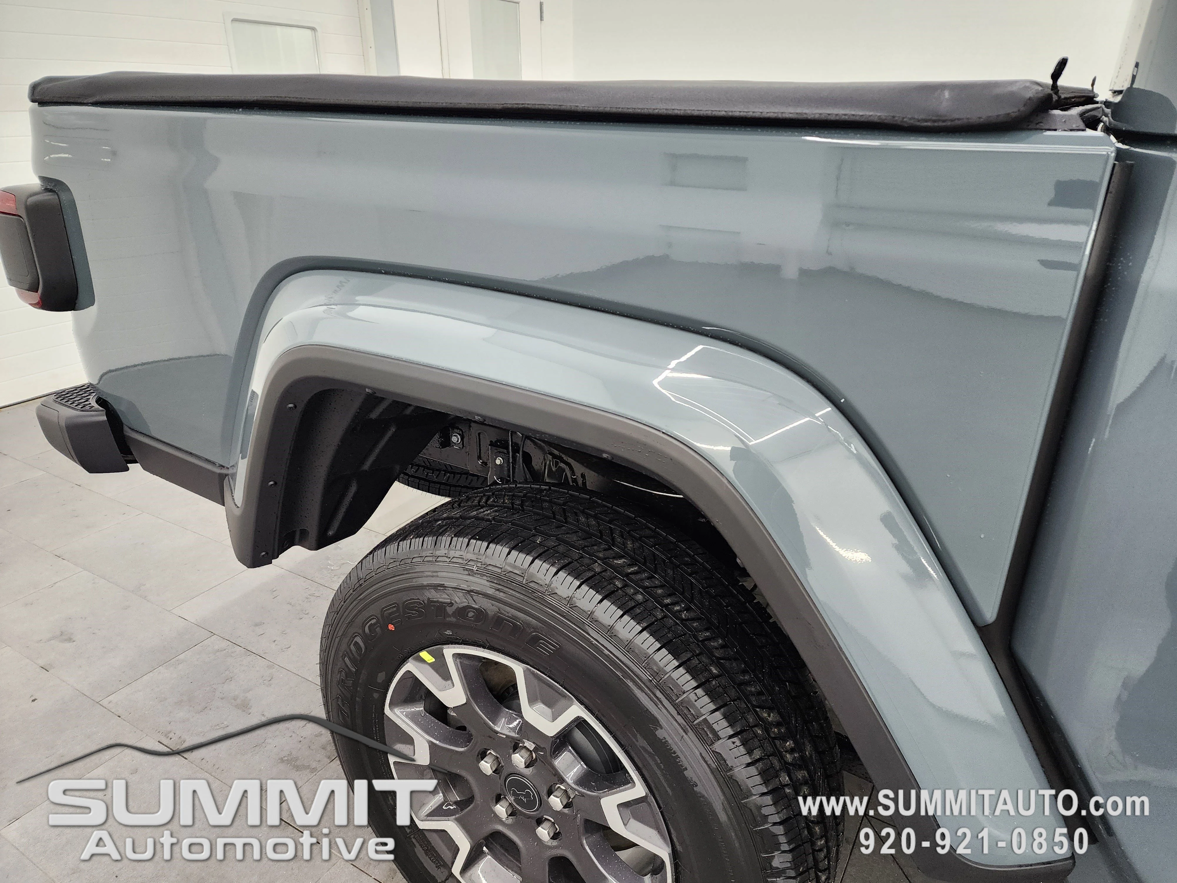 New 2026 Anvil Clear-Coat Exterior Paint Jeep Sahara image 25