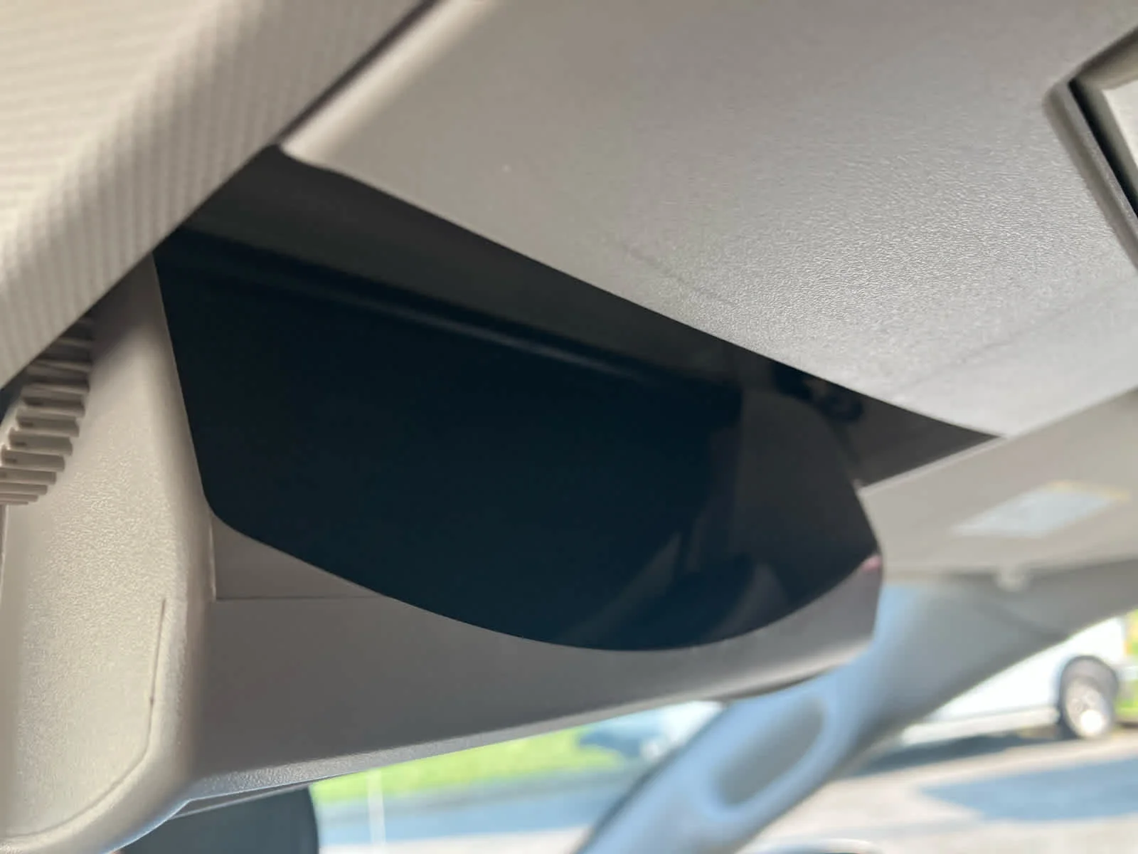 Used 2019 Granite Pearlcoat Dodge SE image 19