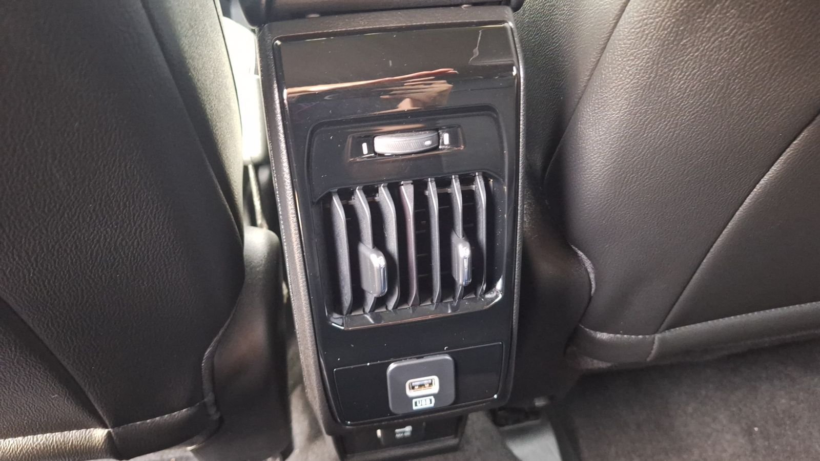 Certified Used 2024 Blue Jeep Limited image 14