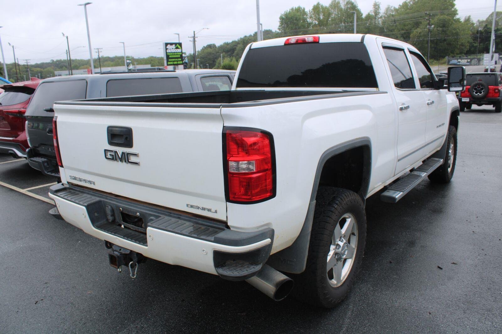 Used 2015 Summit White GMC Denali image 6