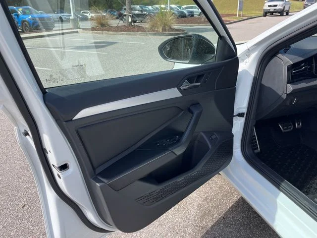 New 2026 White Volkswagen 1.5T Sport image 5