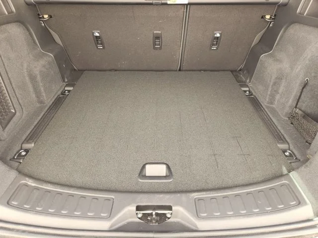 Certified Used 2025 White Land Rover S image 30