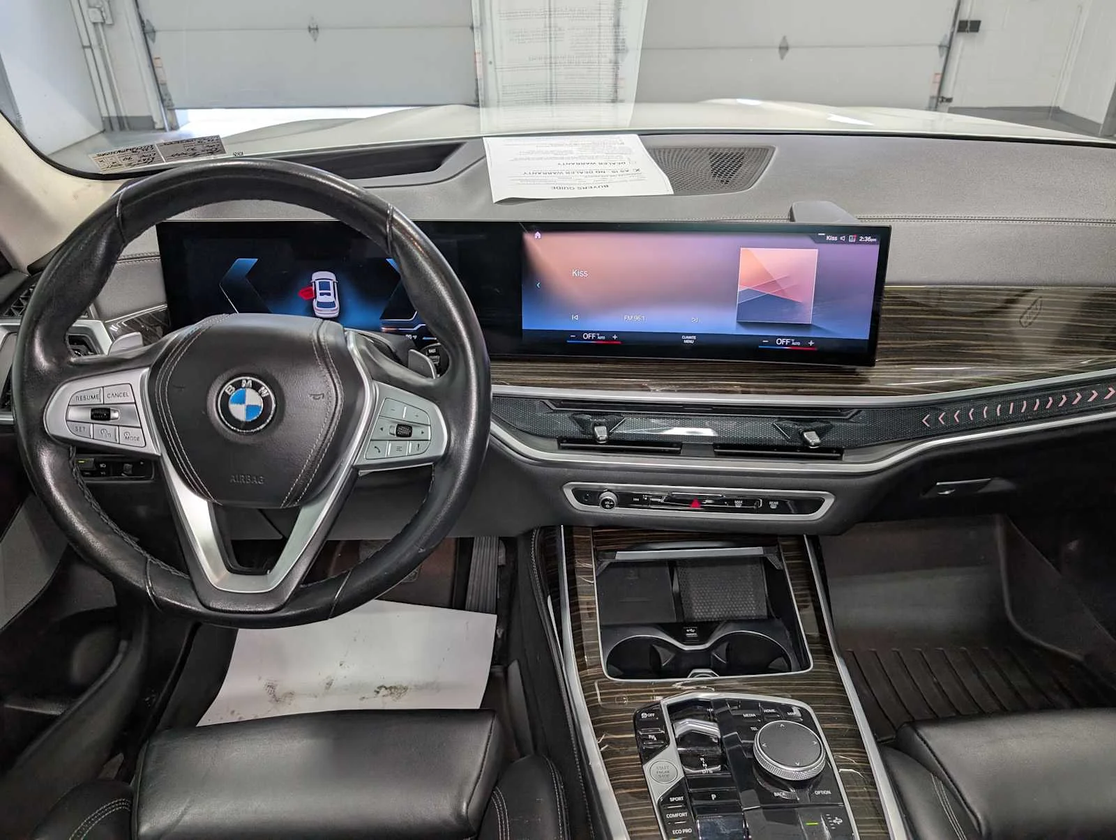 Used 2023 Alpine White BMW xDrive40i image 19