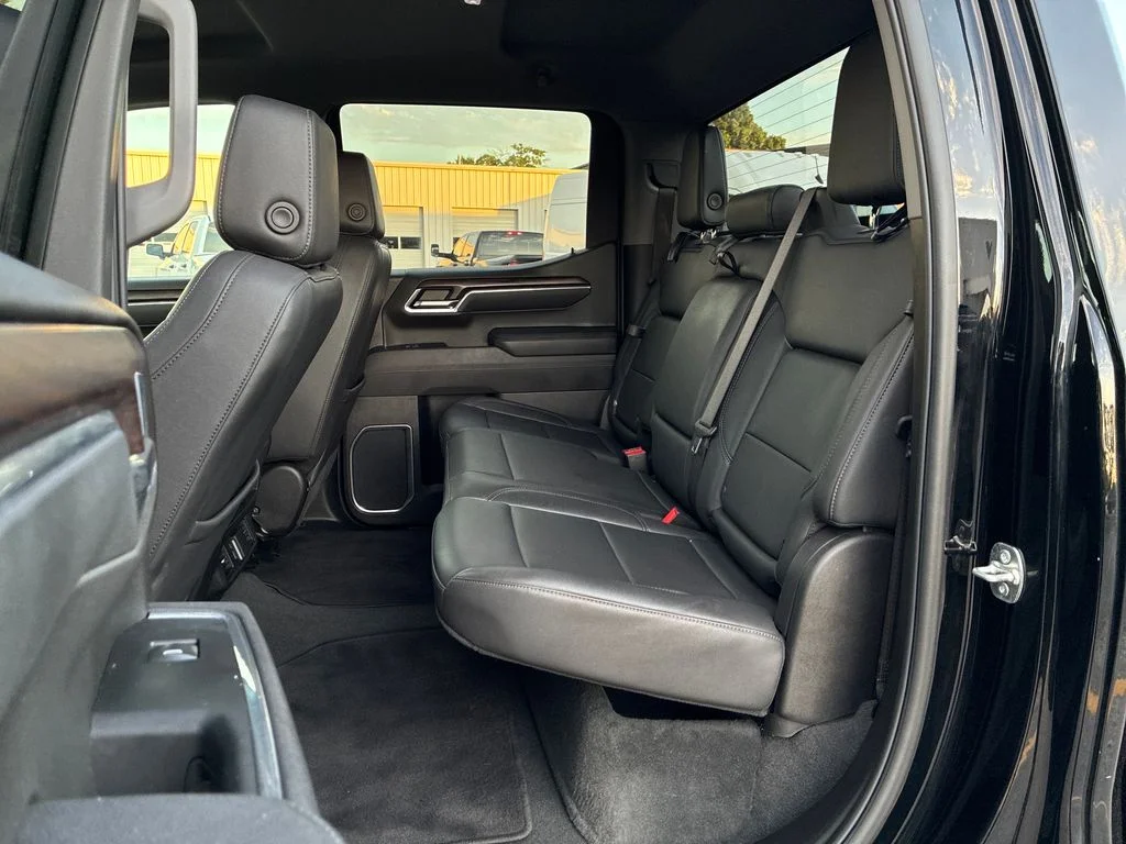 Used 2025 Black GMC SLT image 25
