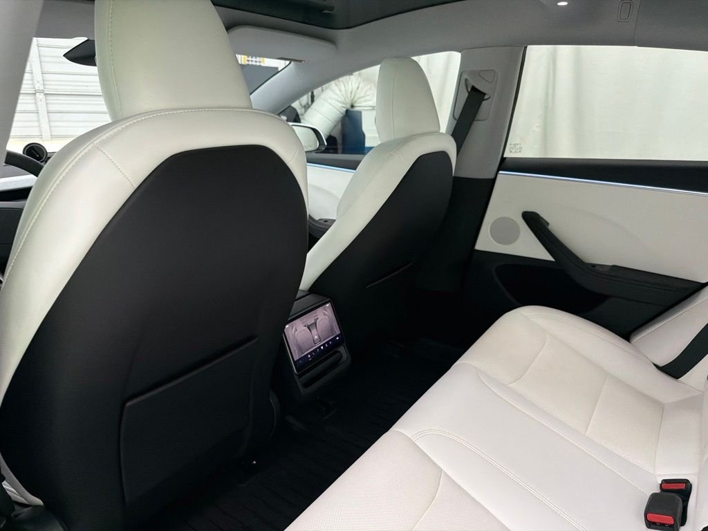 Used 2025 White Tesla Long Range image 21