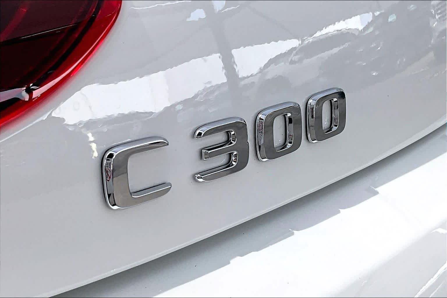 Used 2023 Polar White Mercedes-Benz C 300 image 31