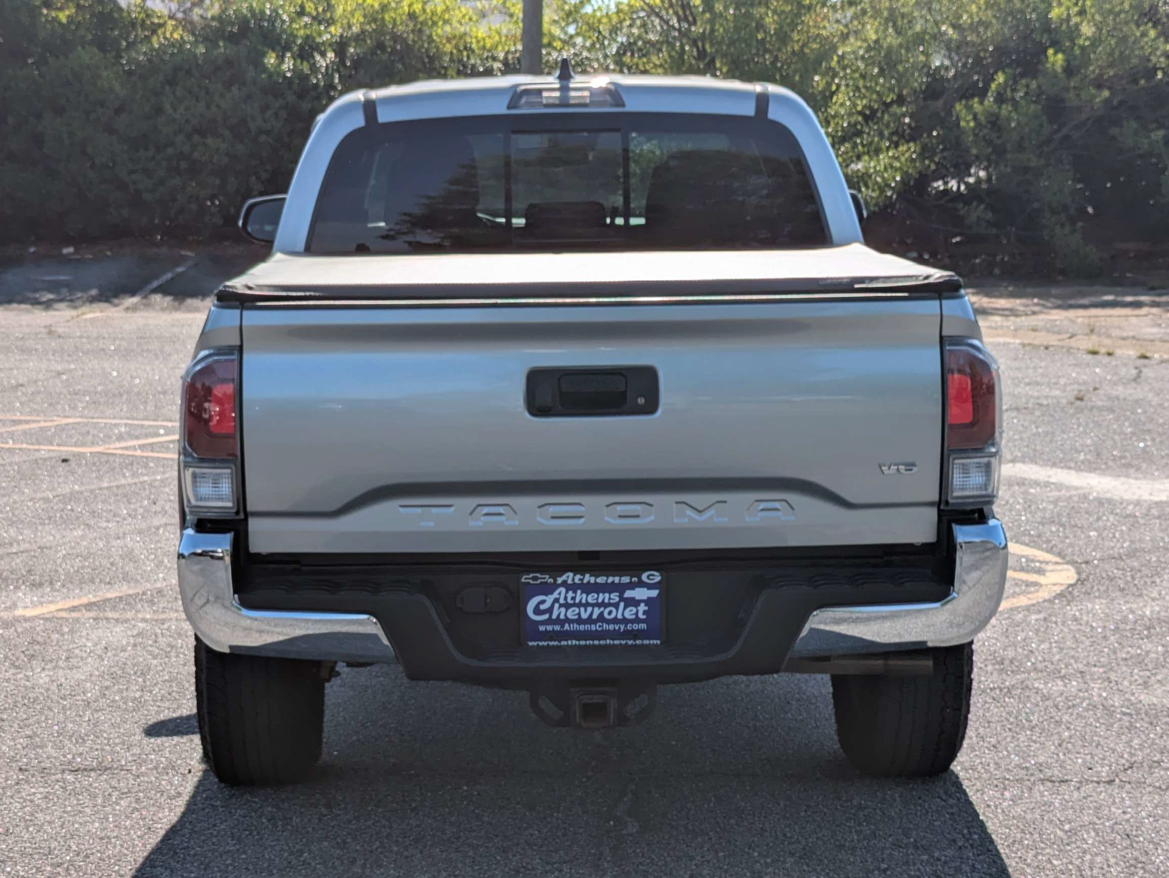 Used 2023 White Toyota  image 5