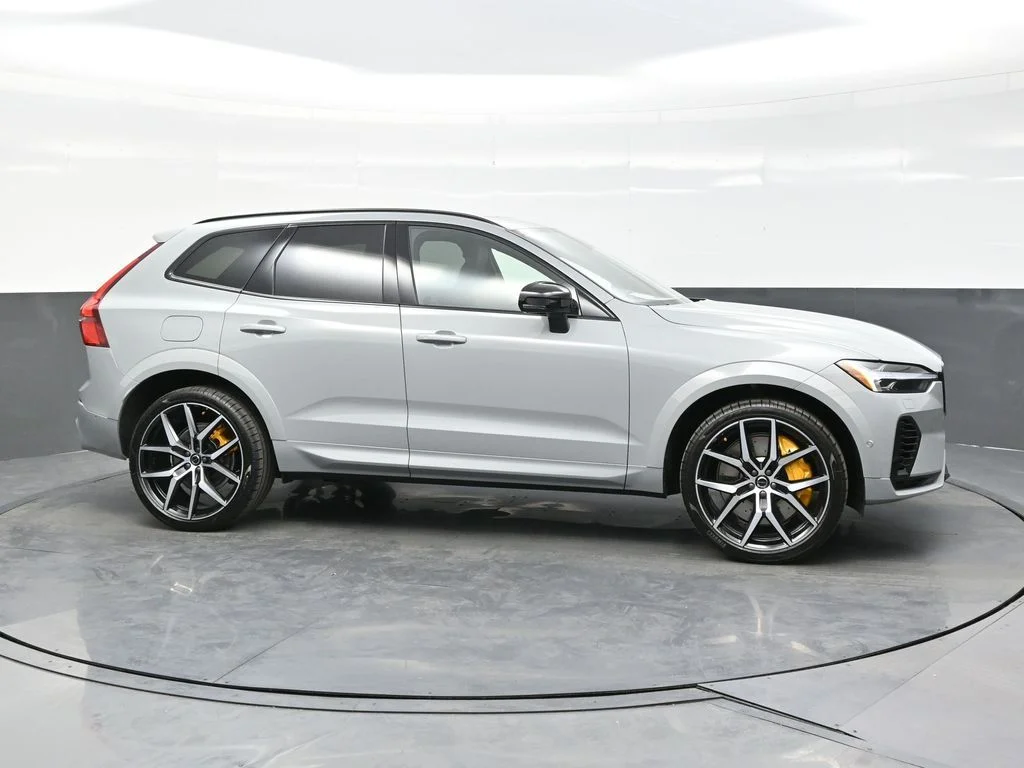 New 2026 Vapour Grey Volvo T8 Polestar Engineered image 8