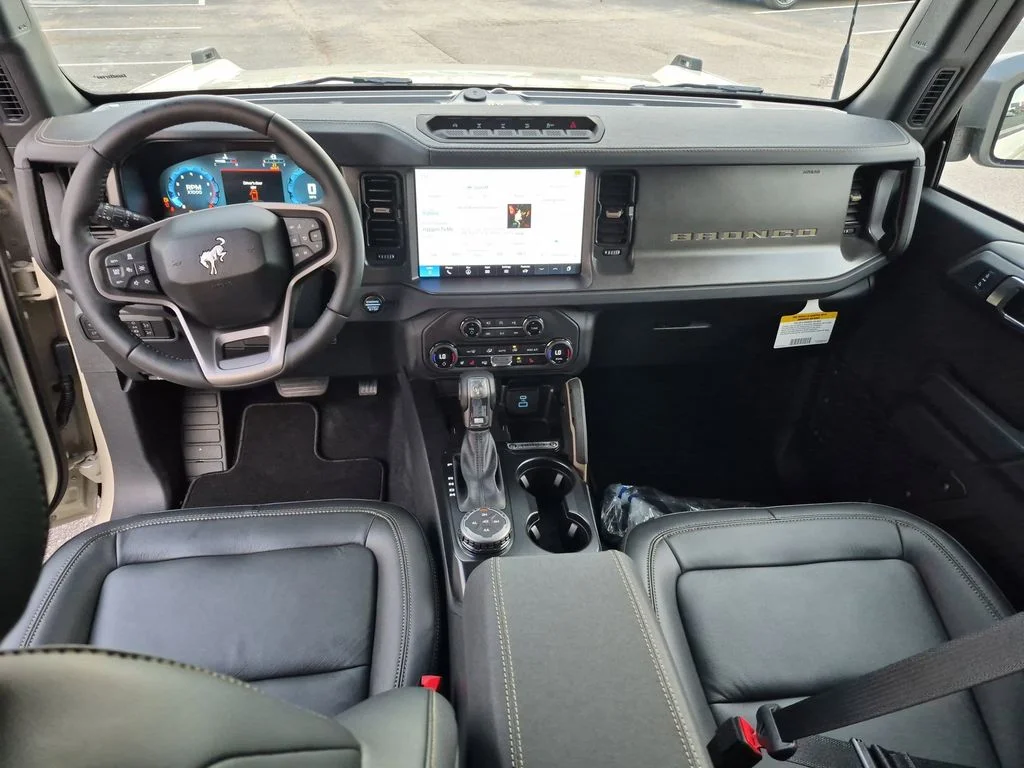 New 2025 Desert Sand Ford Badlands® image 22