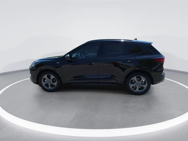 Used 2023 Black Ford ST-Line image 5