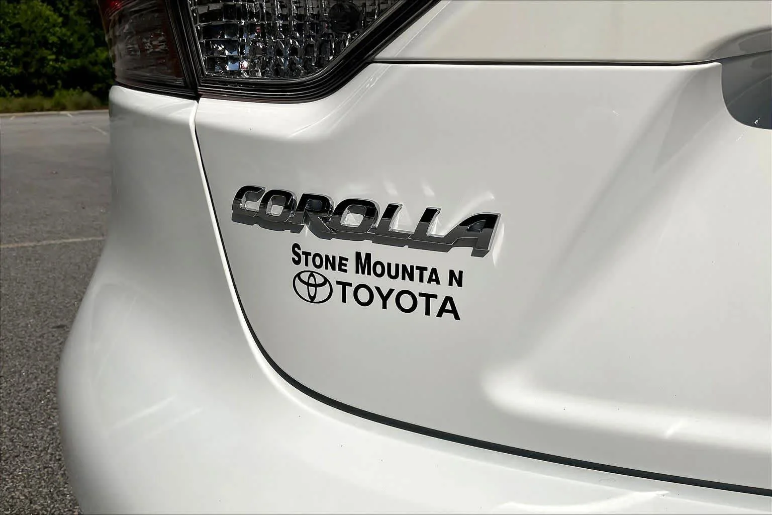 Used 2026 Ice Cap Toyota LE image 9