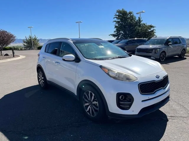 Used 2017 Snow White Pearl Kia EX image 4