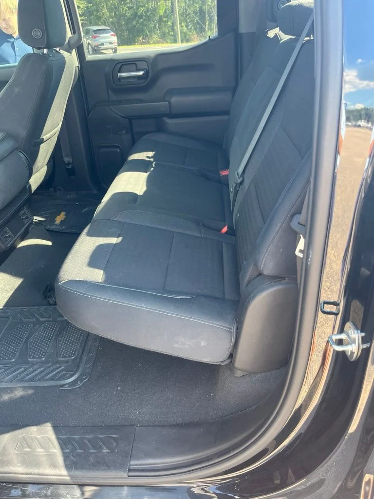 Used 2022 Black Chevrolet Custom image 7