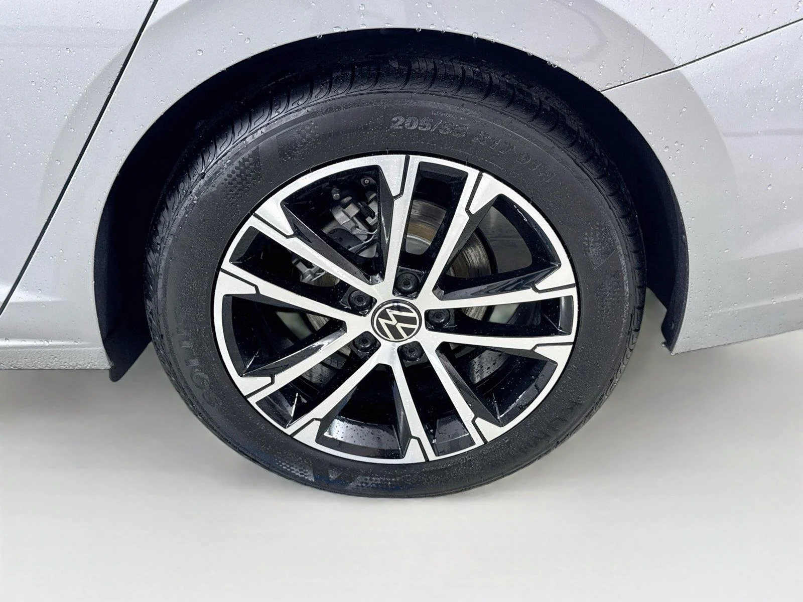 New 2027 Pyrite Silver Metallic Volkswagen Sport image 29