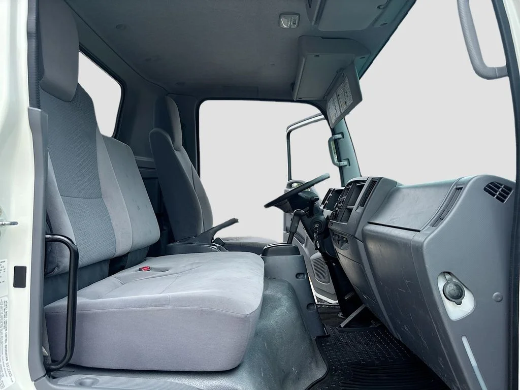 Used 2019 White Isuzu 18