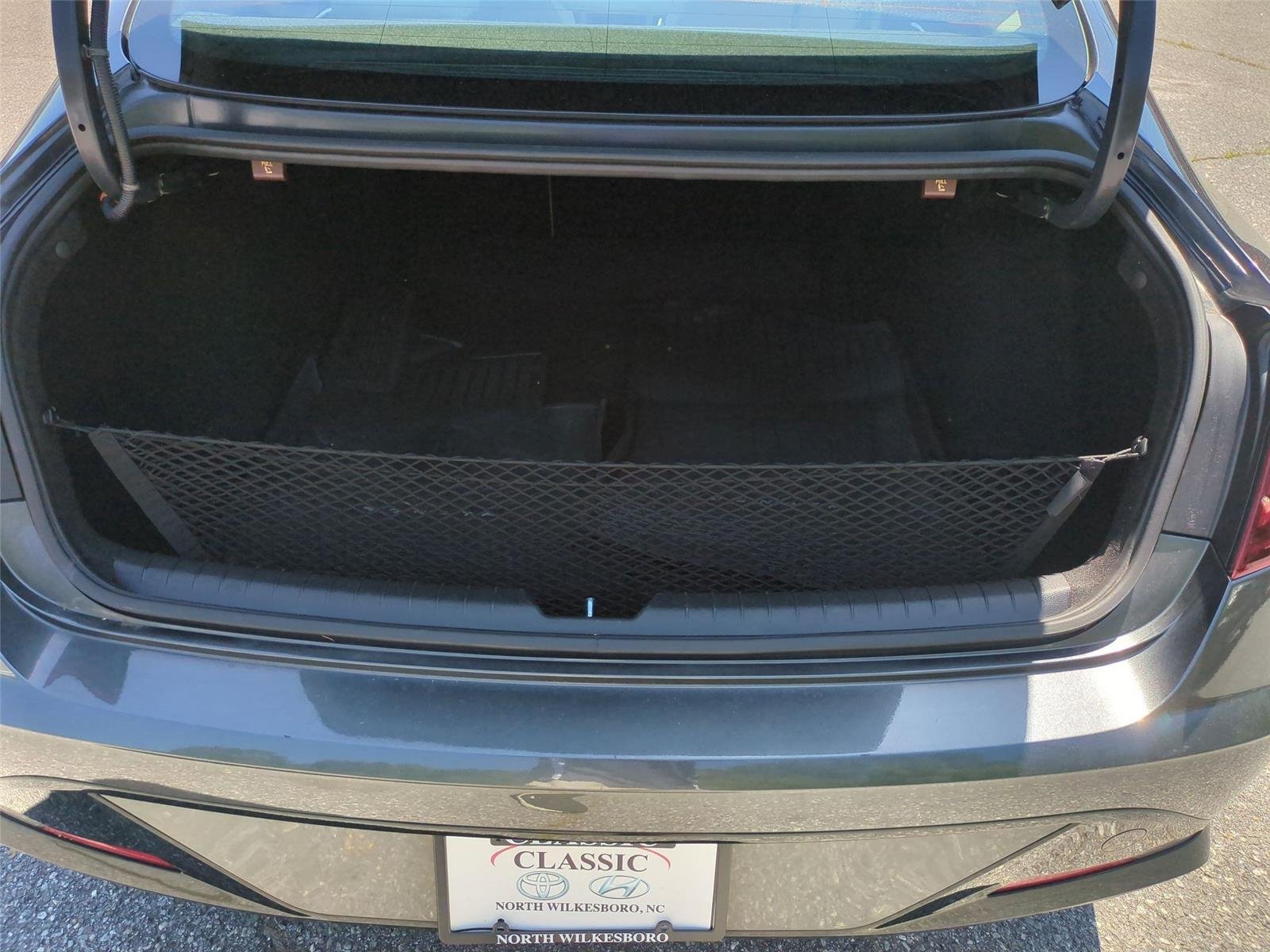 Used 2022 Portofino Gray Hyundai SEL image 34