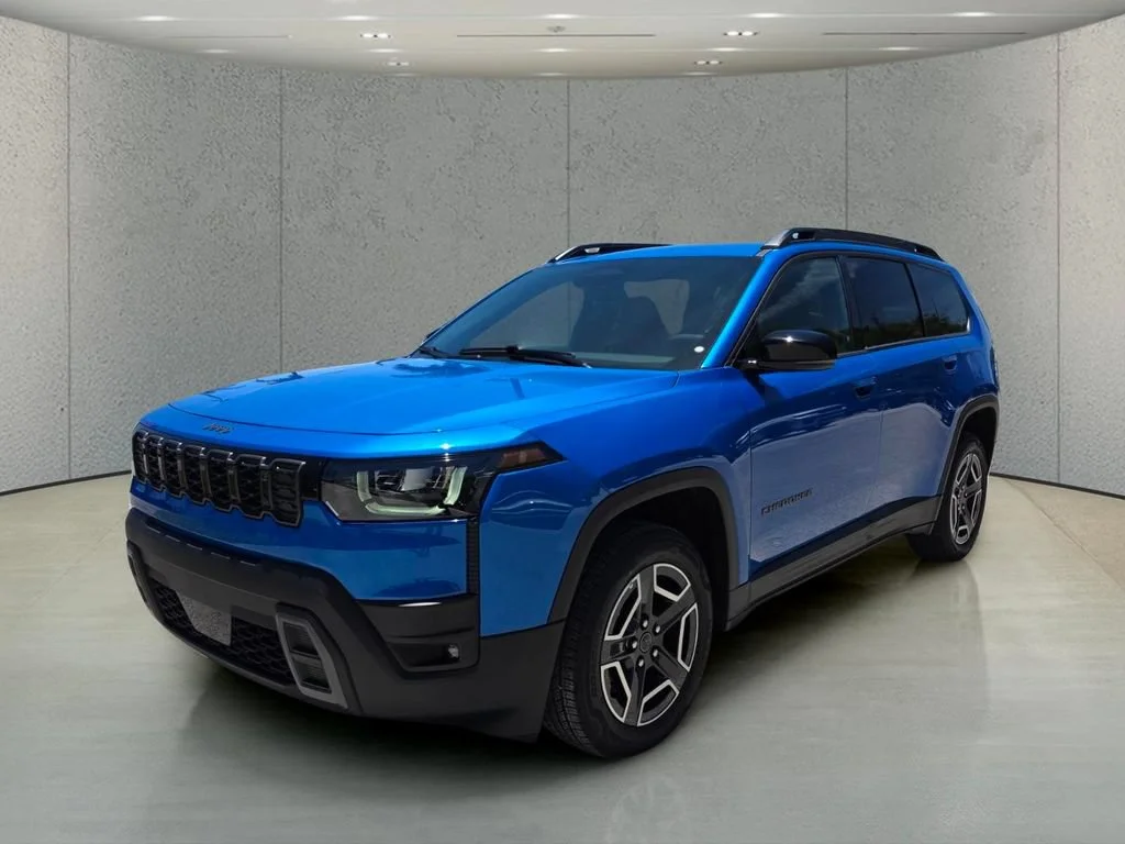 New 2026 Hydro Blue Pearl-Coat Exterior Paint Jeep Limited image 11