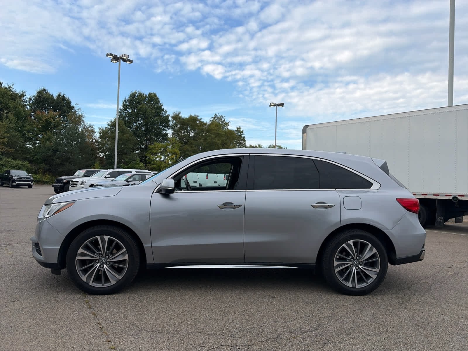 Used 2017 Lunar Silver Metallic Acura w/Technology Pkg image 4