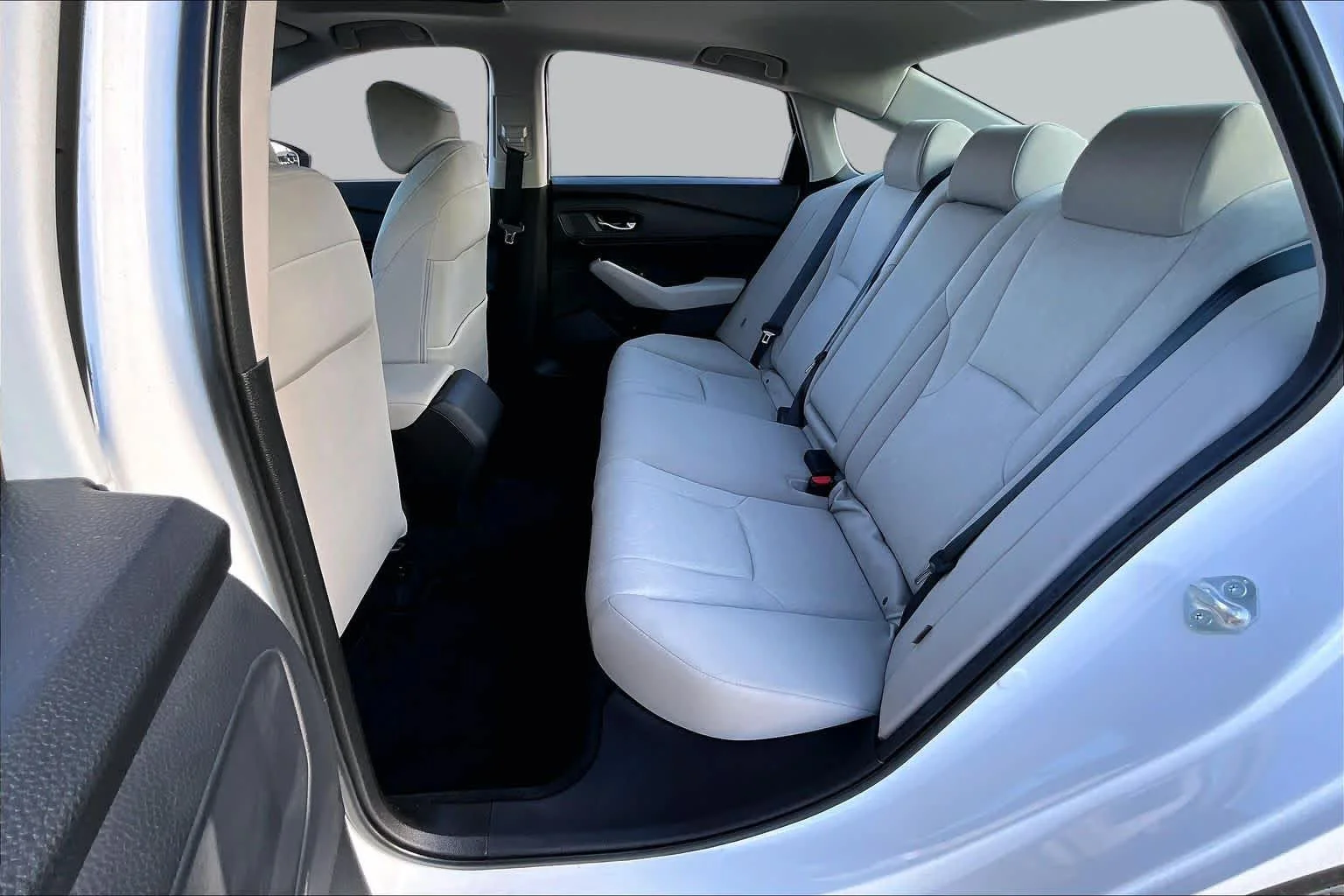 Certified Used 2023 Platinum White Pearl Honda EX image 19