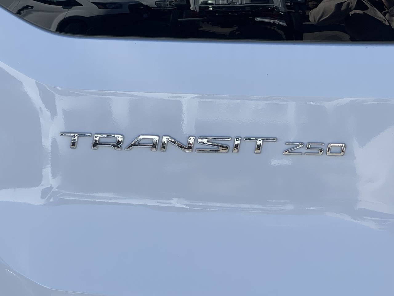 New 2025 Oxford White Ford  image 8