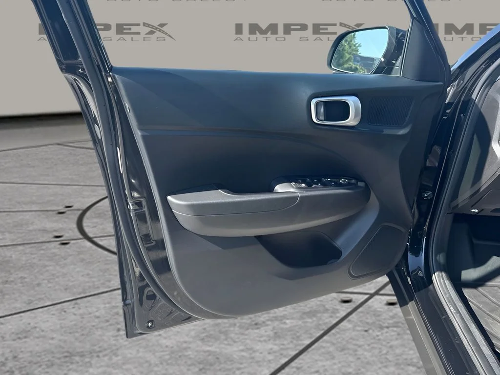 Used 2024 Black Hyundai SEL image 21