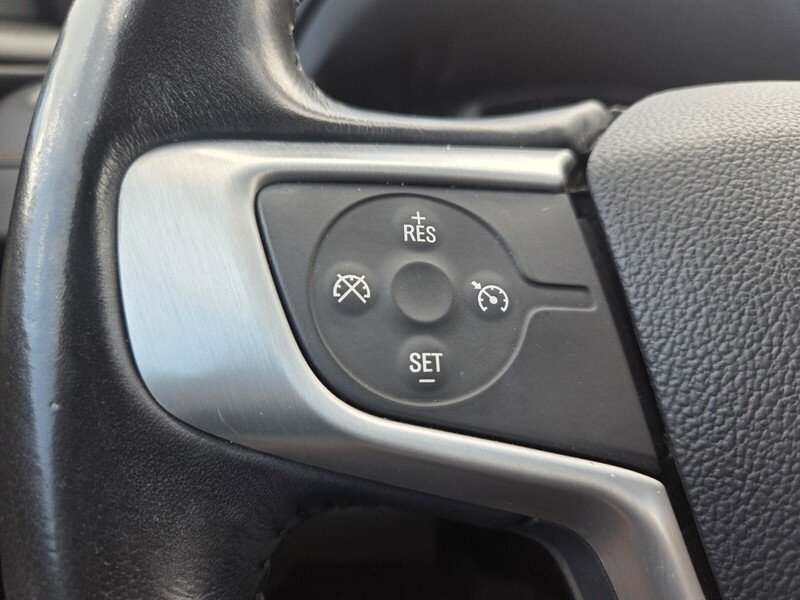 Used 2019 Gray GMC SLE image 13