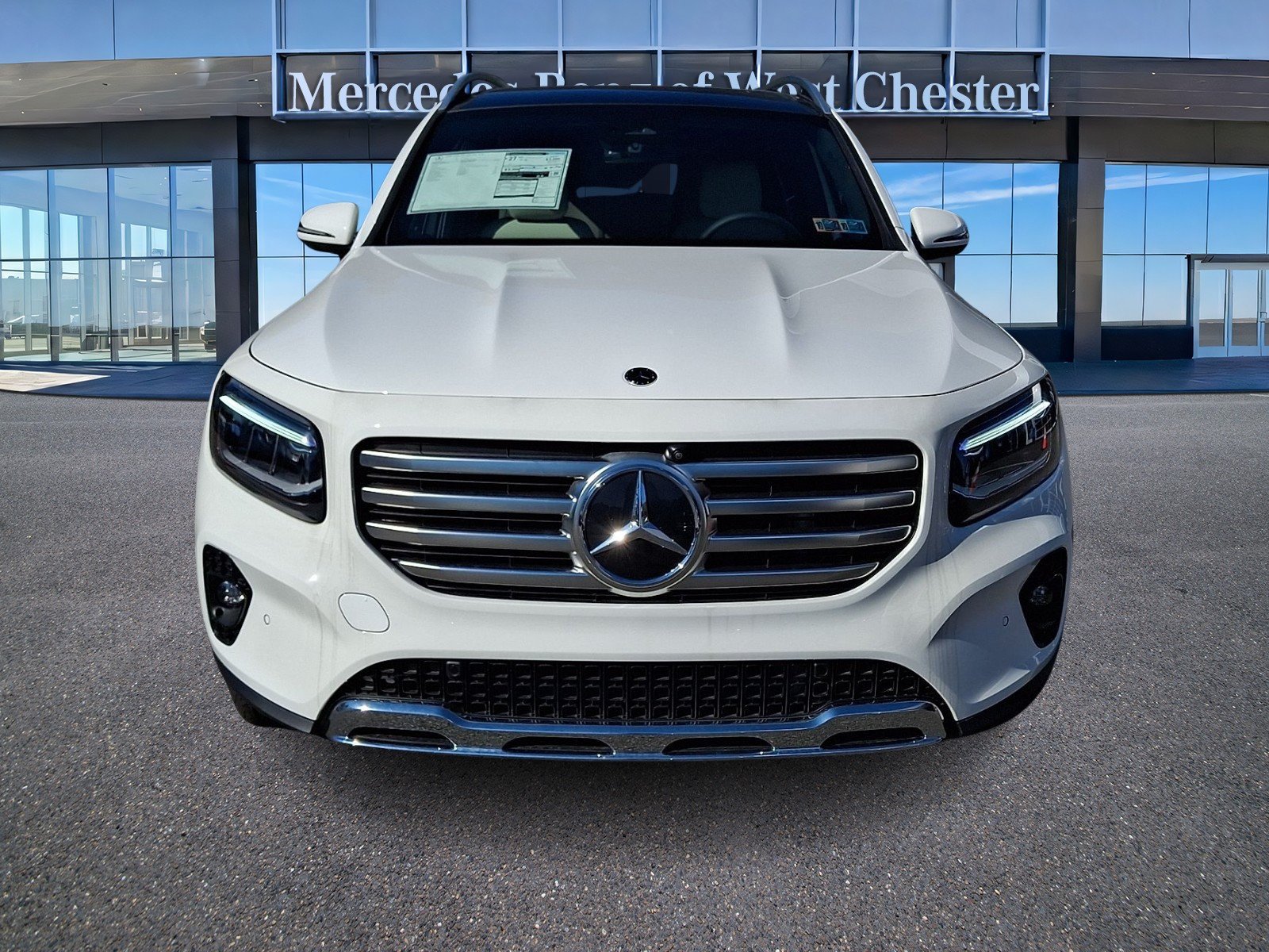 New 2026 Polar White Mercedes-Benz GLB 250 image 23