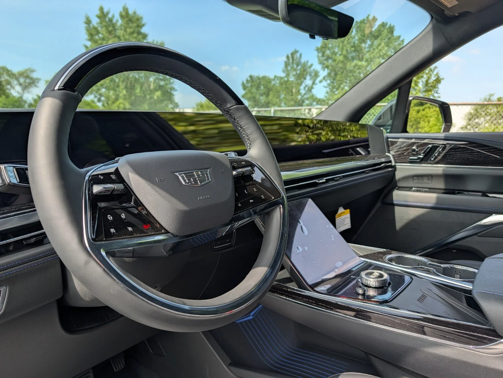 2026 Cadillac Escalade IQ Sport - Photo 36