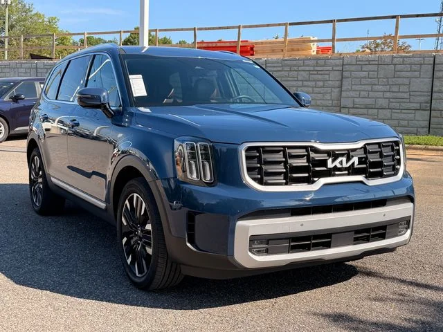 Certified Used 2025 Midnight Kia SX-Prestige image 7