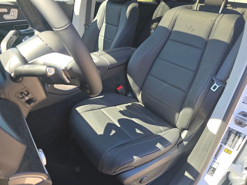 New 2026 MANUFAKTUR Moonlight White Metallic Mercedes-Benz GLE 350 image 25
