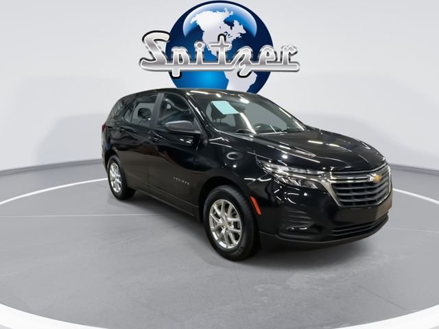 Used 2022 Chevrolet Equinox LS with VIN 2GNAXSEV4N6151350 for sale in Cleveland, OH