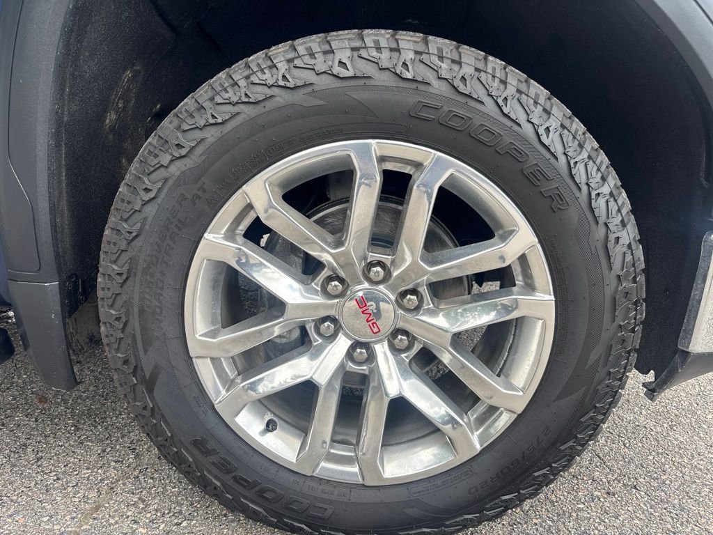 Used 2020 Blue GMC SLT image 33