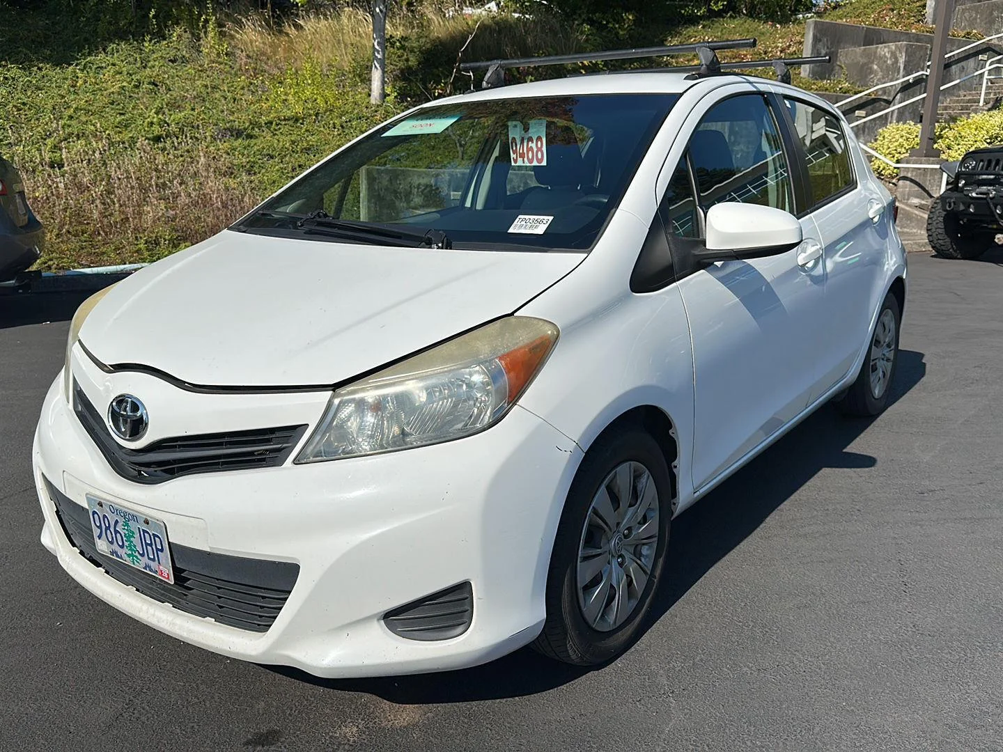 Used 2012  Toyota L image 1