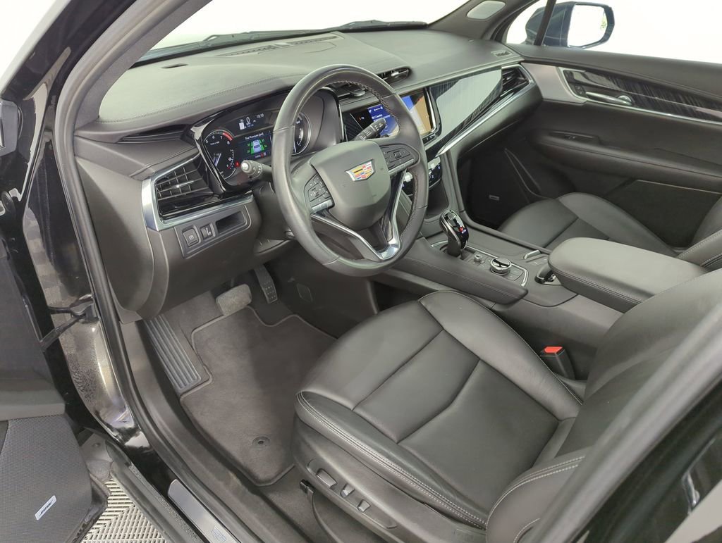 Certified Used 2025 Stellar Black Metallic Cadillac Premium Luxury image 10