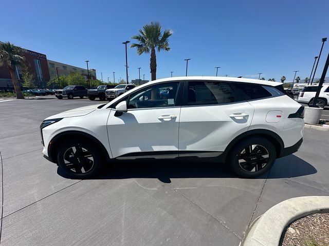 Used 2026 Snow White Pearl Kia LX image 4